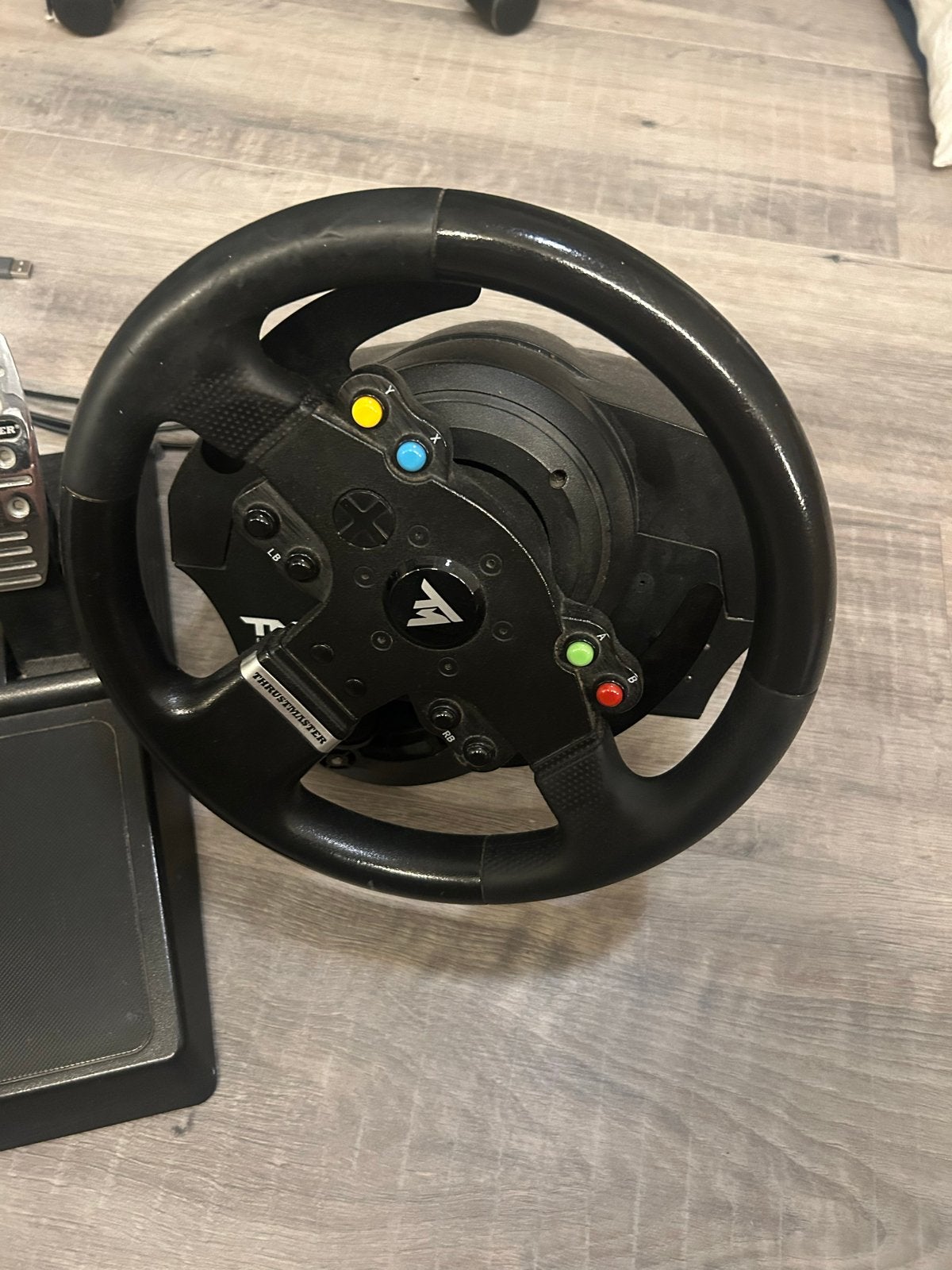 Thrustmaster TMX Force Feedback racestuur met pedalen, Ophalen, Racestuur, Gebruikt, Force feedback