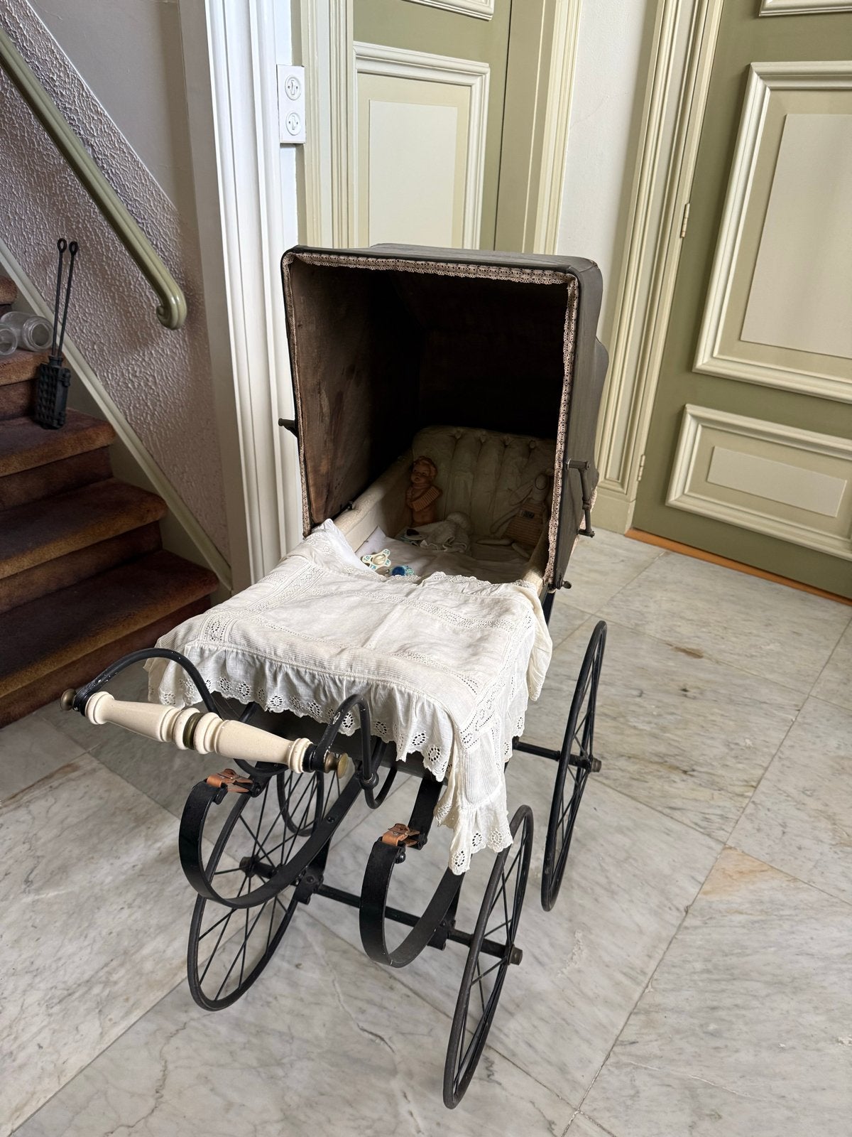 Antieke kinderwagen met omkeerbare kap, Antiek en Kunst, Ophalen