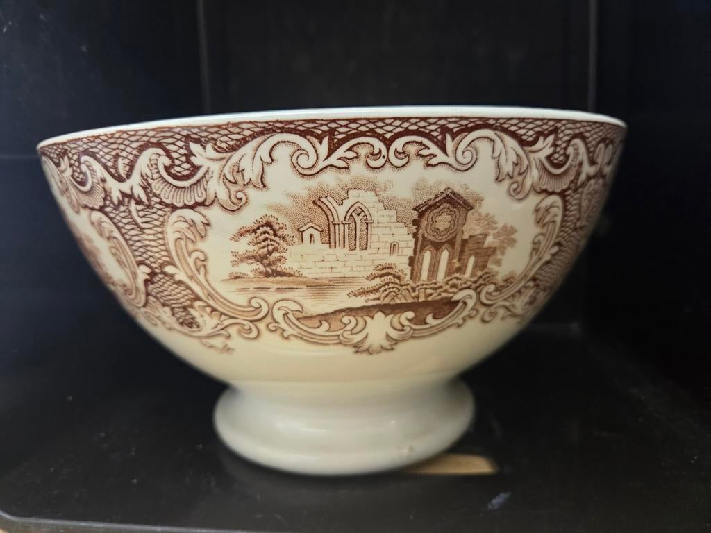 Antieke Bruine Transferware Kom met Landschap Petrus Regout, Antiek en Kunst, Antiek | Servies los, Ophalen of Verzenden