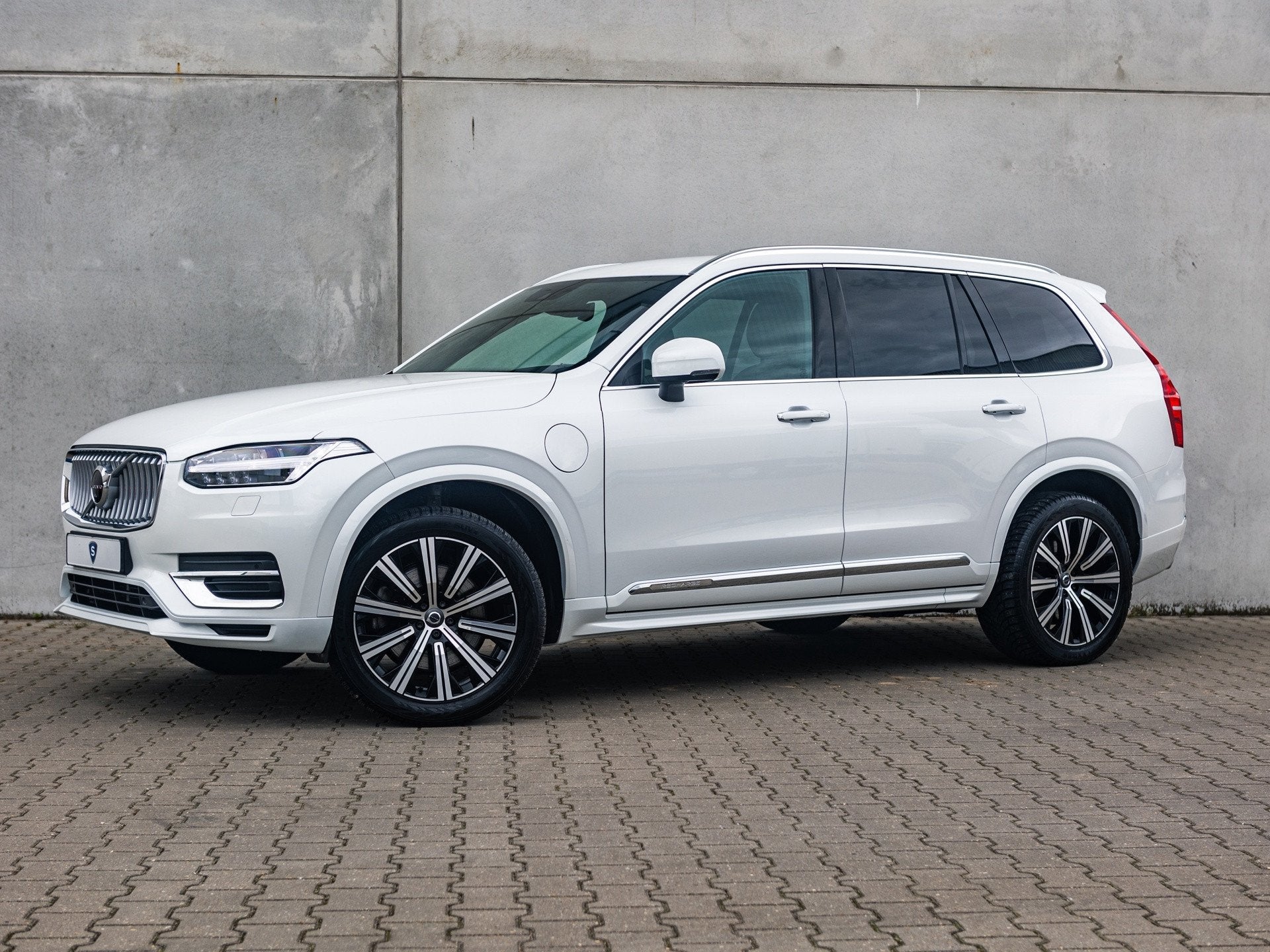 Volvo XC90 2.0 T8 Recharge AWD Inscription 360 7 zits Trek, Auto's, Volvo, Gebruikt, Euro 6, 4 cilinders, 7 stoelen