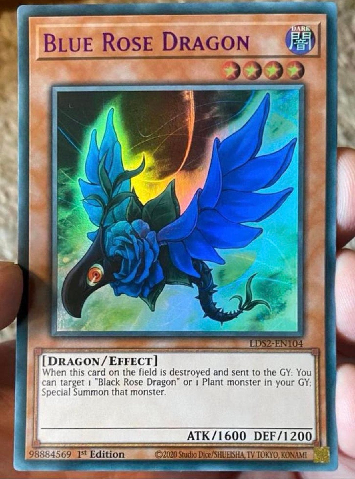 Yu-Gi-Oh! Blue Rose Dragon LDS2 1st Edition !, Ophalen of Verzenden, Zo goed als nieuw, Losse kaart, Foil