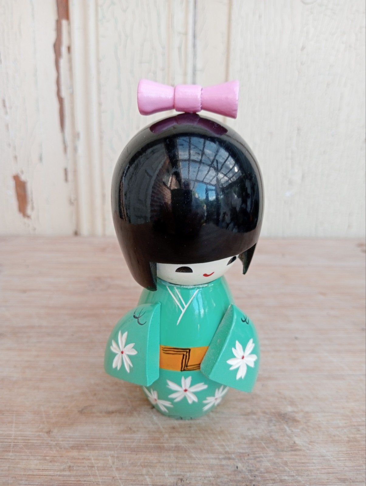 Vintage Japanse Kokeshi pop - Groen met bloemen, Verzamelen, Ophalen of Verzenden, Zo goed als nieuw