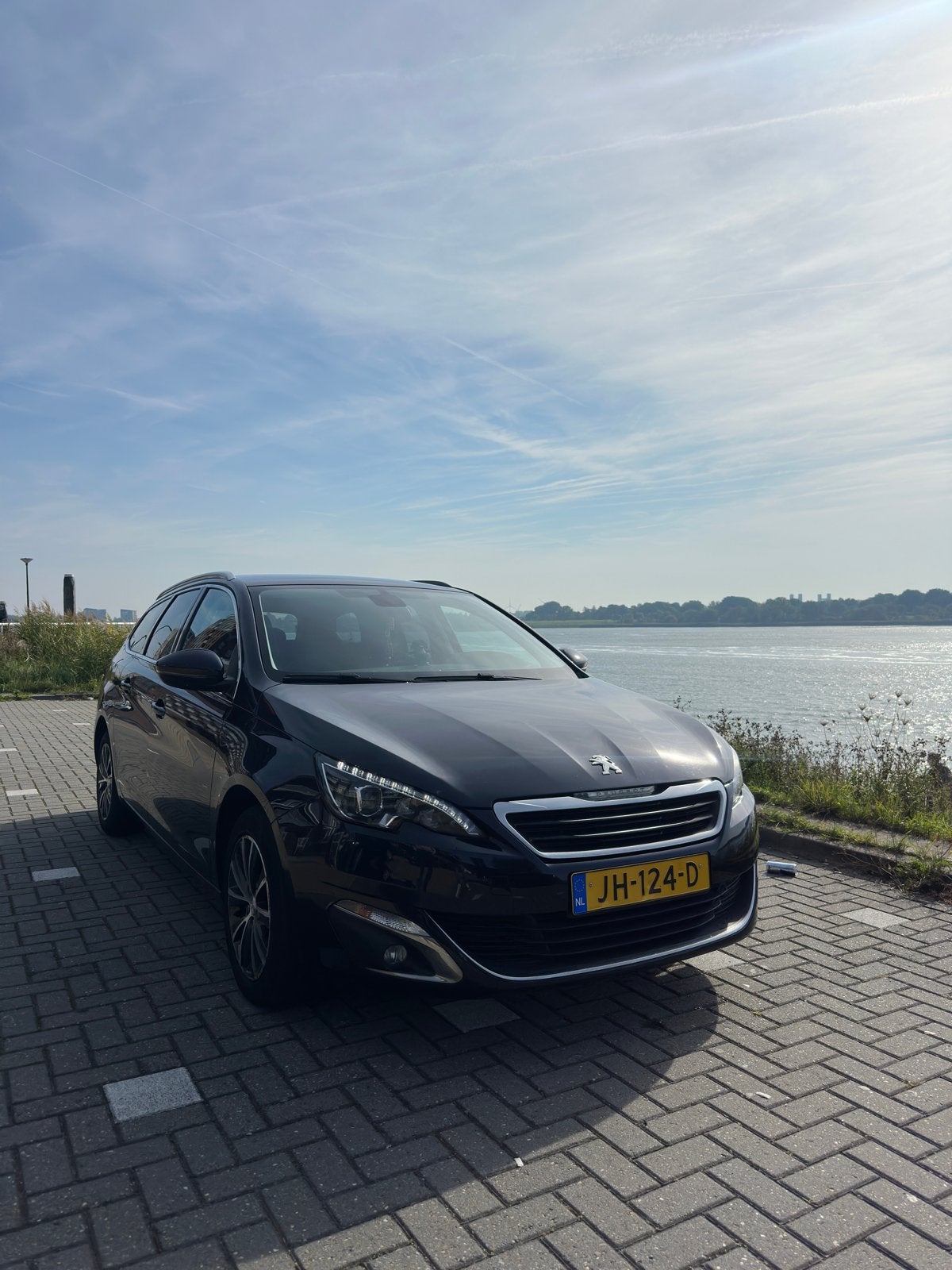 Peugeot 308 1.2 E-thp 130pk 2016 Blauw sw PureTech Vol!, Voorwielaandrijving, Zwart, 1199 cc, 1165 kg