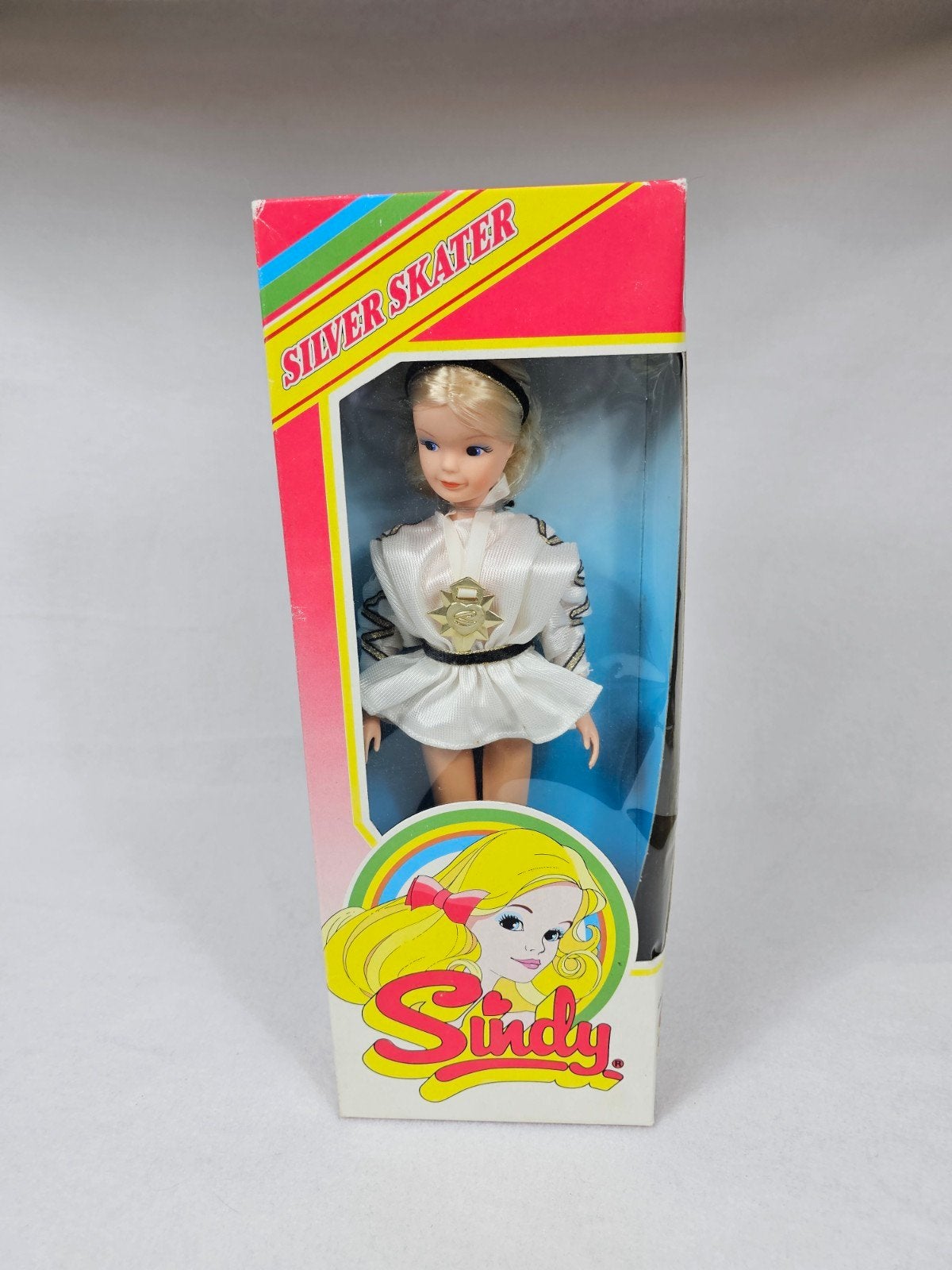 Vintage Sindy Pedigree Silver Skater pop in doos, Ophalen of Verzenden, Zo goed als nieuw, Pop
