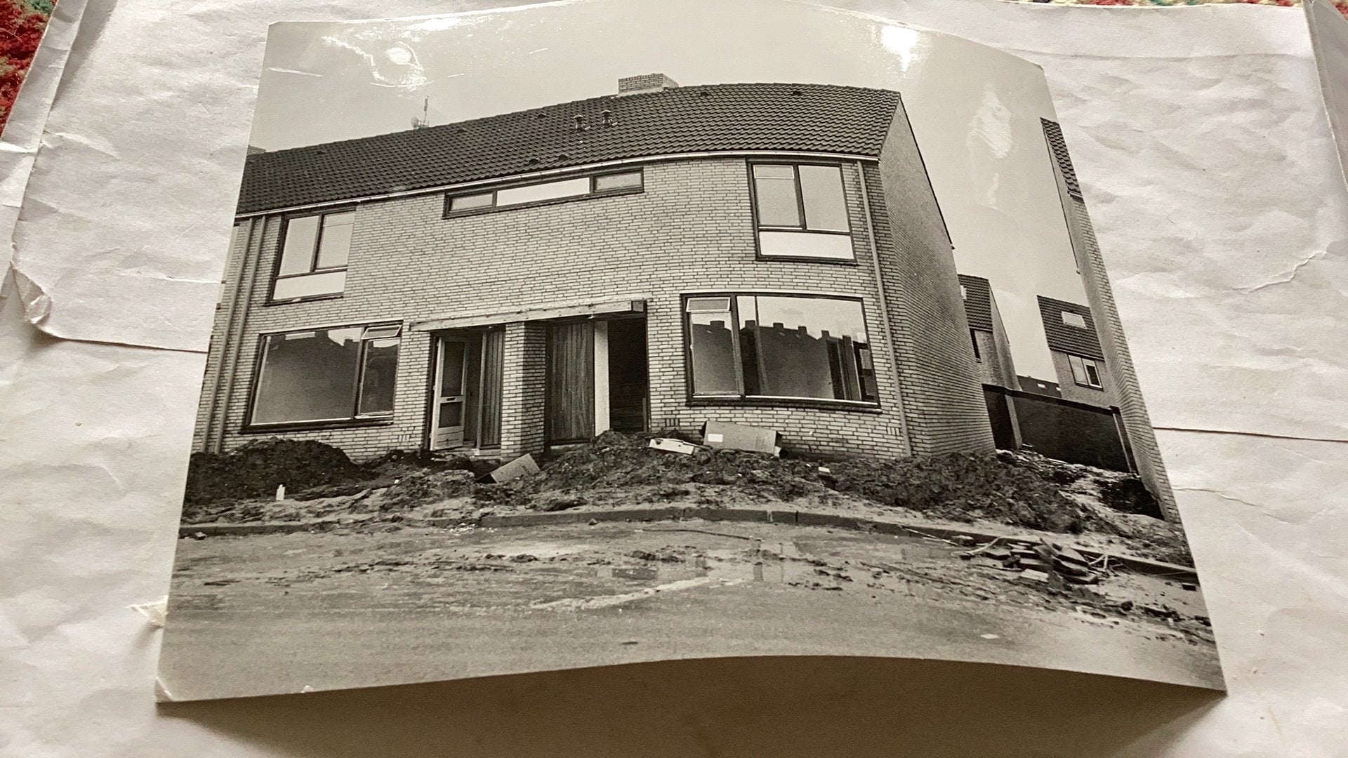 Maastricht echte foto van een hoekhuis straat  onbekend18x22, Ophalen of Verzenden, Voor 1940, Zo goed als nieuw, Overige onderwerpen
