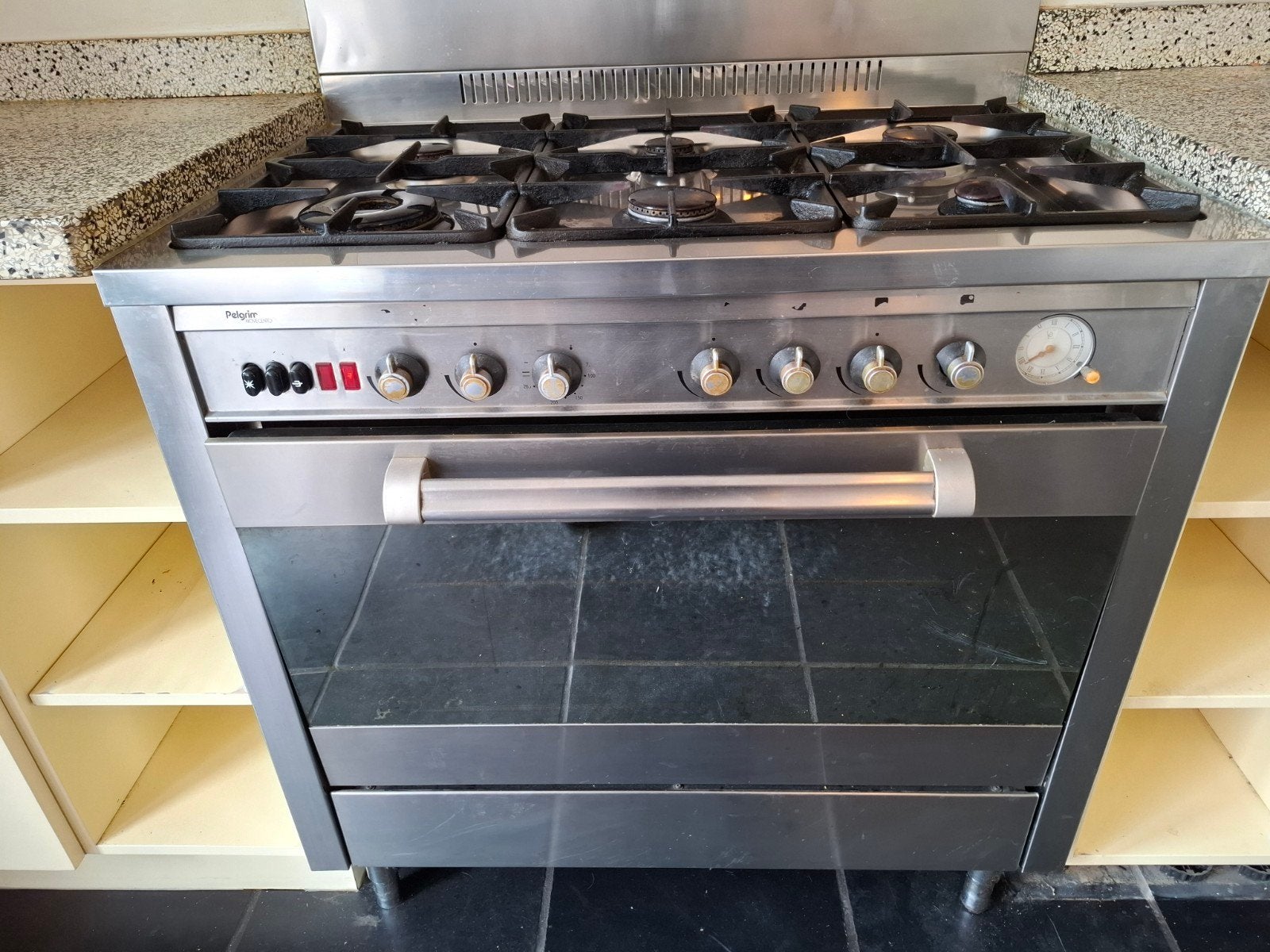 Mooi pelgrim gasfornuis met 6 pitten, oven en afzuigkap, Witgoed en Apparatuur, Ophalen, Gebruikt, 60 cm of meer, Vrijstaand