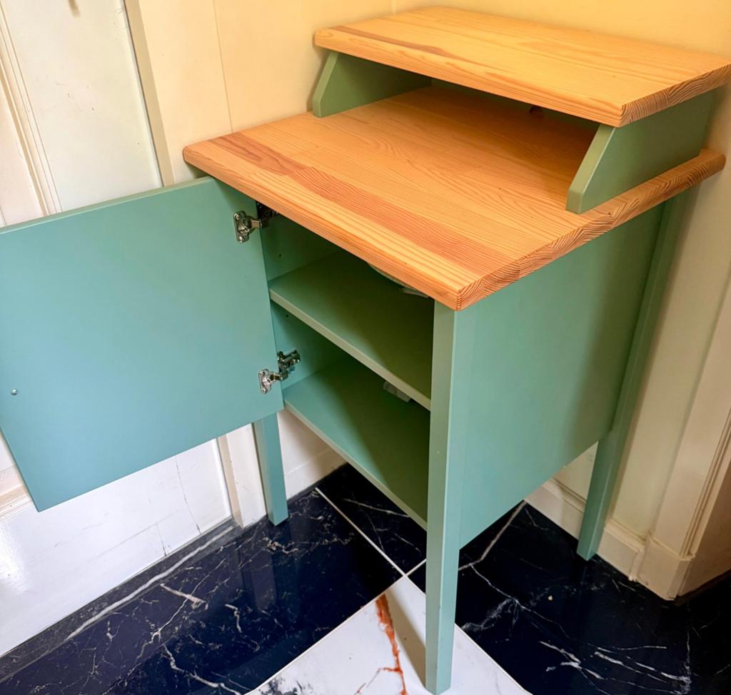 IKEA HEMNES Nachtkastje/Bijzettafel - Groen/Hout, Ophalen of Verzenden