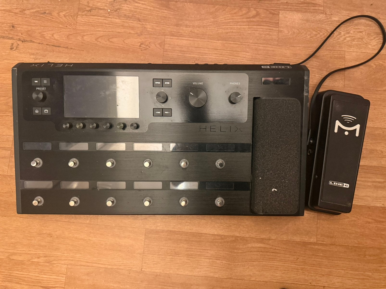 Line 6 helix floor + backpack + extra expression pedal, Muziek en Instrumenten, Effecten, Ophalen, Zo goed als nieuw