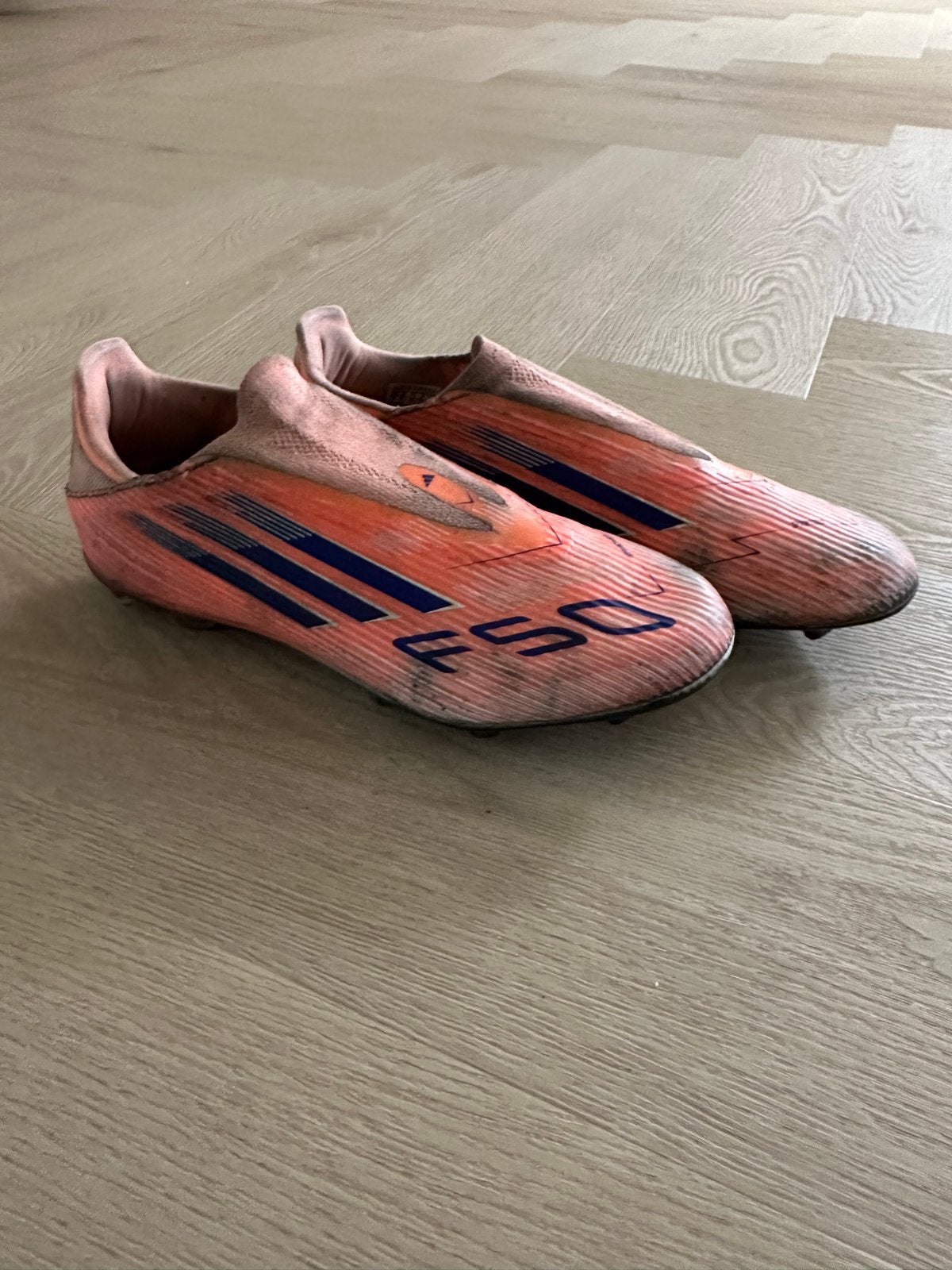 Adidas X Speedflow voetbalschoenen - Maat 42 2/3, Ophalen of Verzenden, Gebruikt, Schoenen