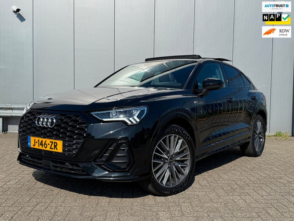 Audi Q3 Sportback 35 TFSI S-Edition | Panoramadak | 2x S-Lin, 4 cilinders, 150 pk, 1505 kg, Leder en Stof