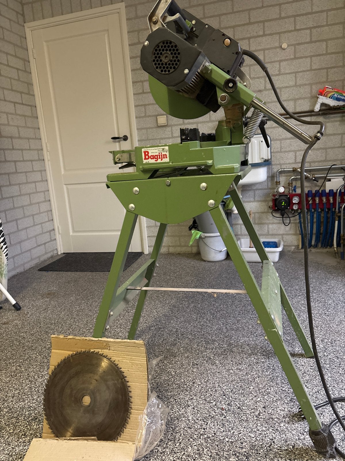 Elektra Beckum KGS 300 Afkortzaag met onderstel, Ophalen, Gebruikt, 70 mm of meer, Afkortzaag