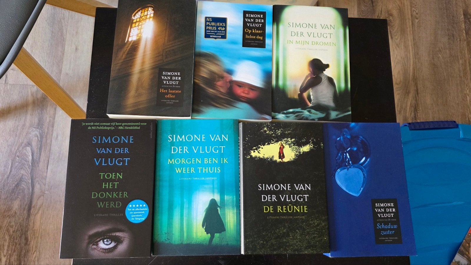 7 boeken Simone van der Vlugt, Ophalen of Verzenden, Zo goed als nieuw