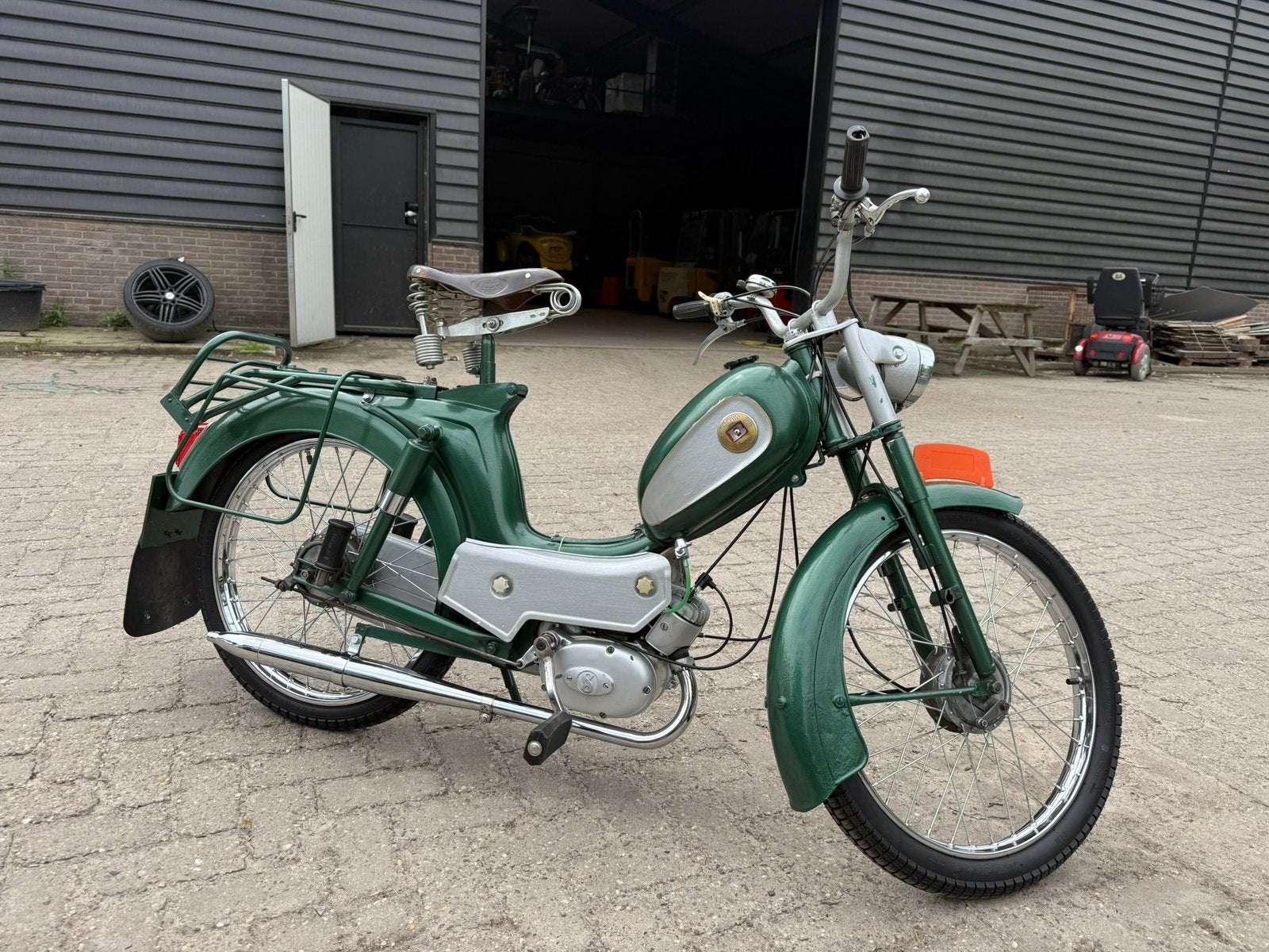 Batavus mot o mat, Fietsen en Brommers, Brommers | Oldtimers, Batavus, Maximaal 45 km/u, Ophalen