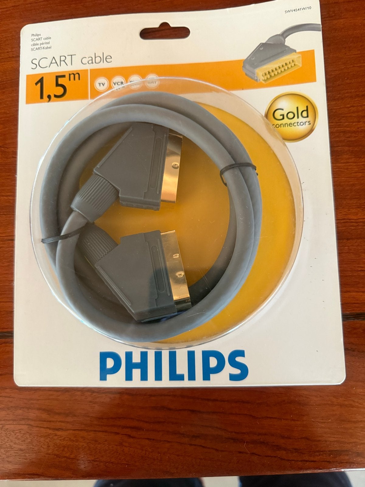 Philips SCART kabel 1.5m en Skytronic S-VHS kabel 5.0m, Audio, Tv en Foto, Audiokabels en Televisiekabels, Nieuw, Scartkabel, 5 tot 10 meter