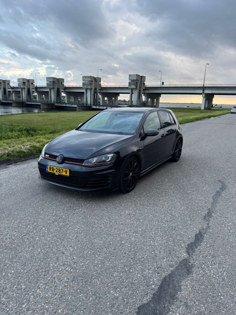 Volkswagen Golf 7 2.0 GTI TSI 162KW 5D DSG 2016 Zwart, 1984 cc, Zwart, 690 kg, Geïmporteerd