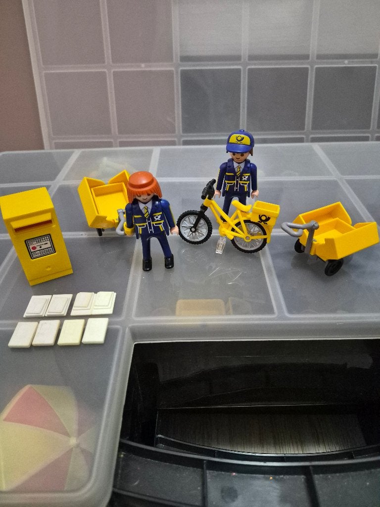 Foto 2 van Playmobil Postbodes Bezorgset (4403+4607)