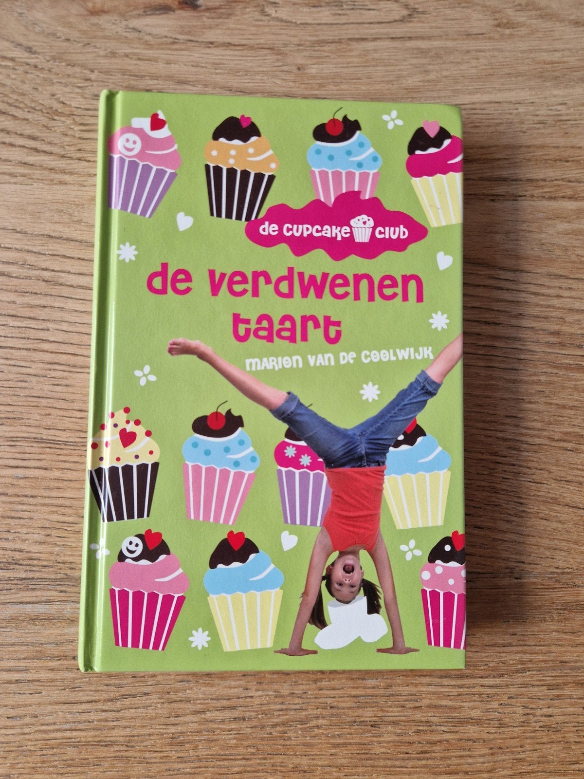 Marion van de Coolwijk - De verdwenen taart, Ophalen of Verzenden, Gelezen, Marion van de Coolwijk