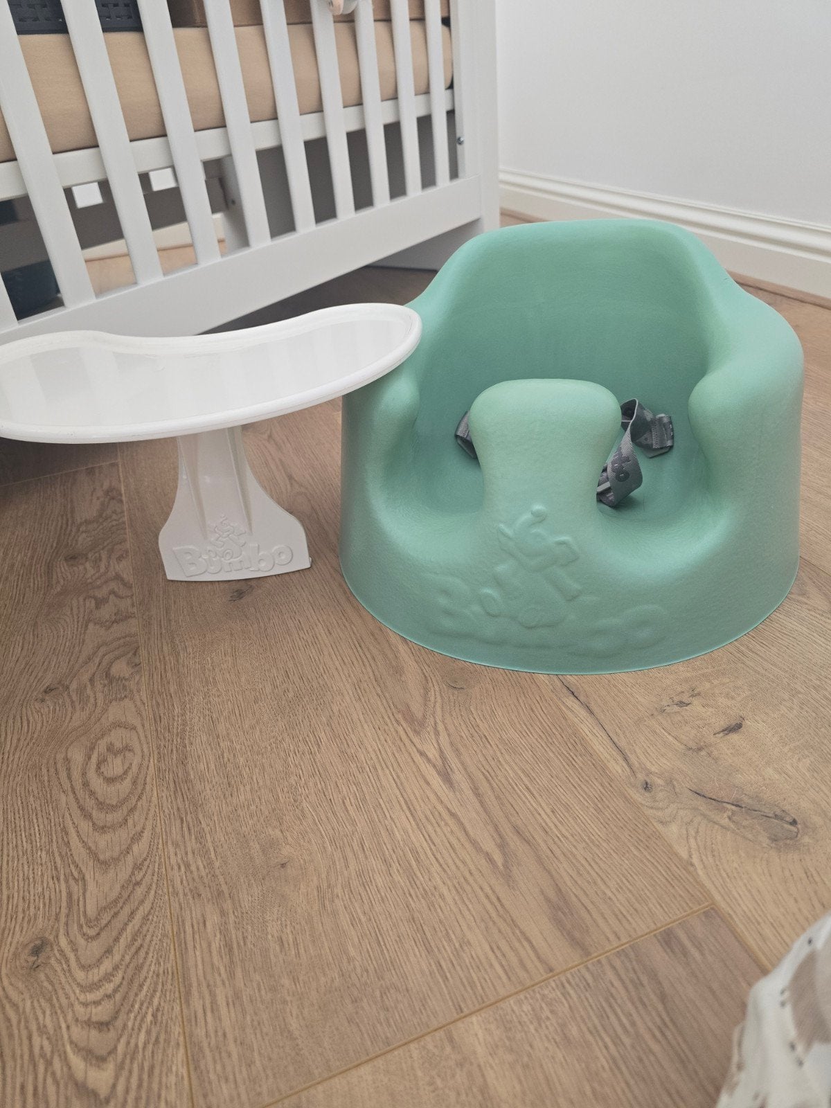Bumbo zitje / bumbo seat met afneembaar eetblad, Ophalen of Verzenden, Overige typen, Afneembaar eetblad