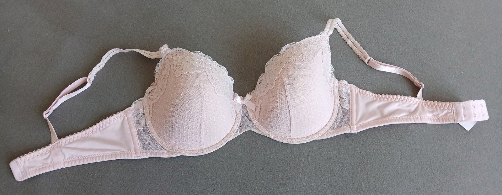 BH 80D poeder roze, licht roze, nieuw, ongedragen, Kleding | Dames, Ondergoed en Lingerie, Hunkemöller, Ophalen of Verzenden, Roze