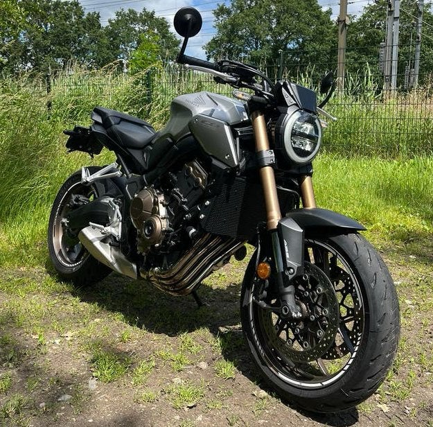 Honda CB 650 R Neo Sports Café 2020 Zilver, LED Verlichting, Occasion, 4 cilinders, Particulier