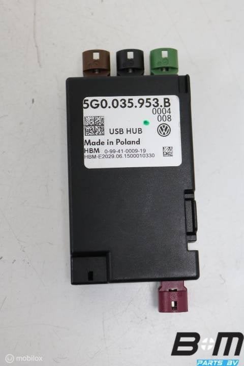 USB HUB met spanningsomvormer VW Passat B8 5G0035953D, Gebruikt