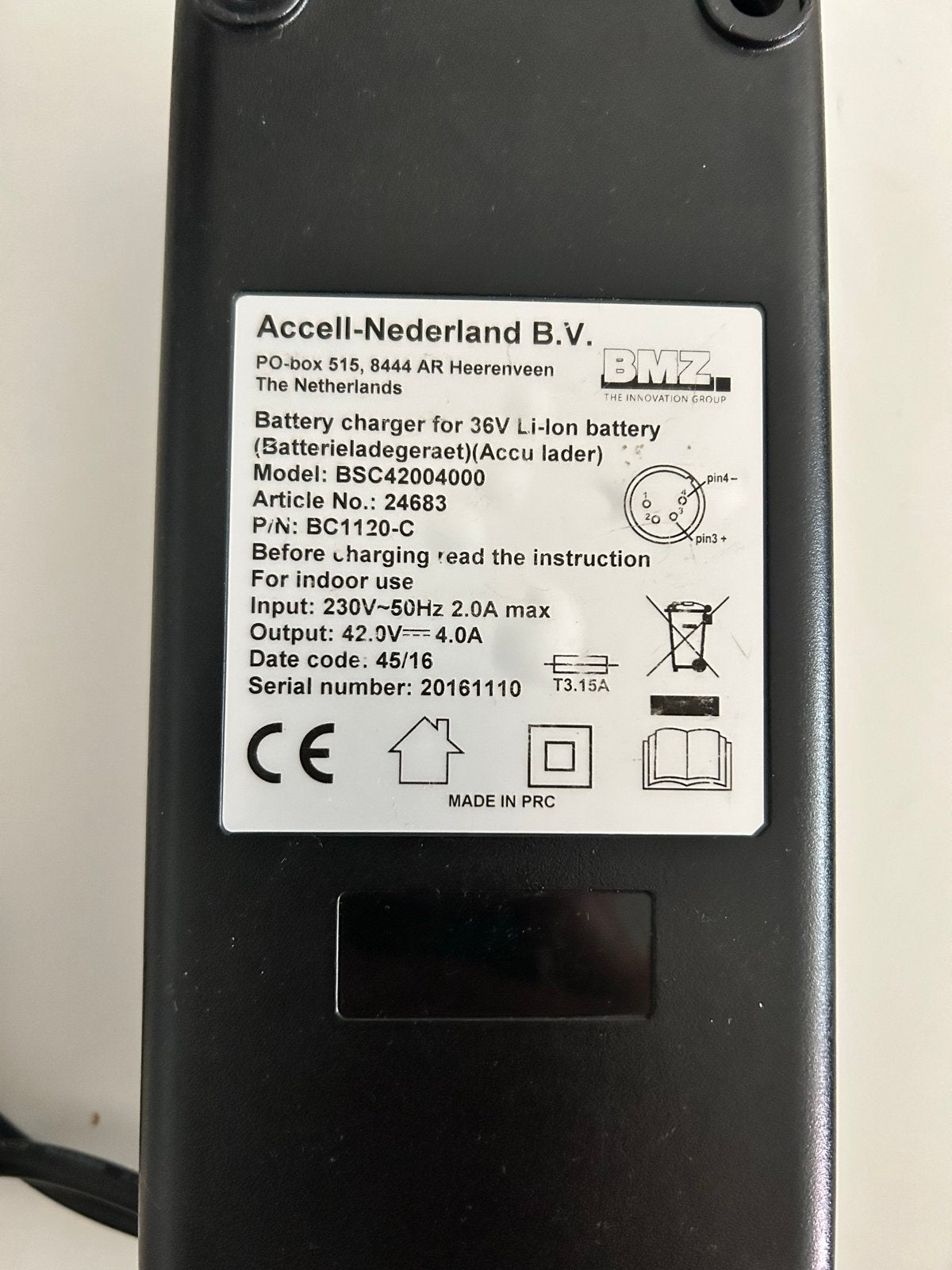 Accell BMZ 36V Li-ion Batterijlader (42.0V 4.0A), Ophalen of Verzenden, Gebruikt