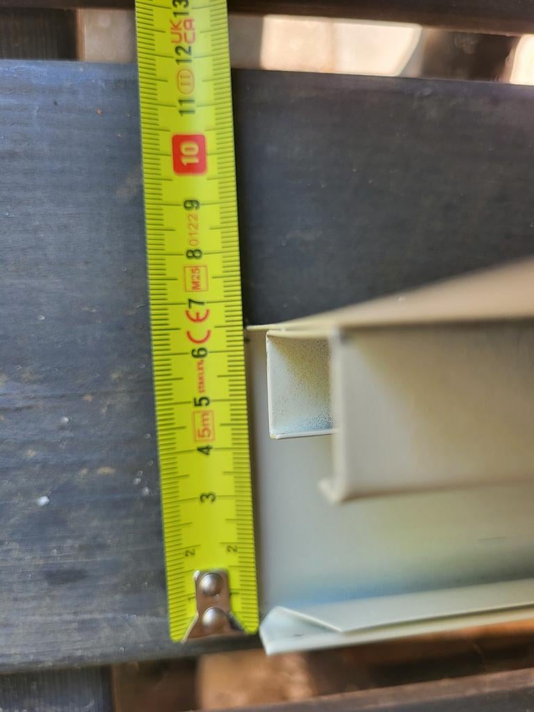 Kabelgoot metaal met diversen toebehoren., Doe-het-zelf en Verbouw, IJzerwaren en Bevestigingsmiddelen, Ophalen, Gebruikt, 250 mm of meer
