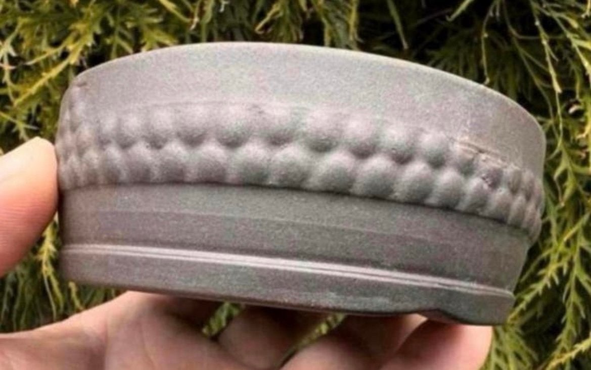 Bonsai Drum bruin ongeglazuurd gemerkt aardewerk 10,7x3,6, Rond, Ophalen of Verzenden, Zo goed als nieuw, Aardewerk