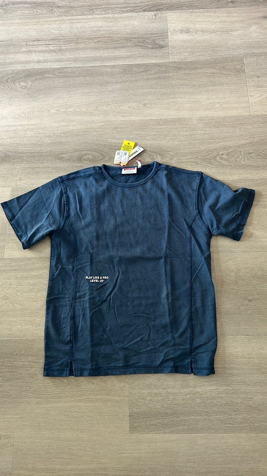 Nieuw shirt van vingino, maat 164 jongen met kaartje, Ophalen of Verzenden, Nieuw, Jongen, Shirt of Longsleeve