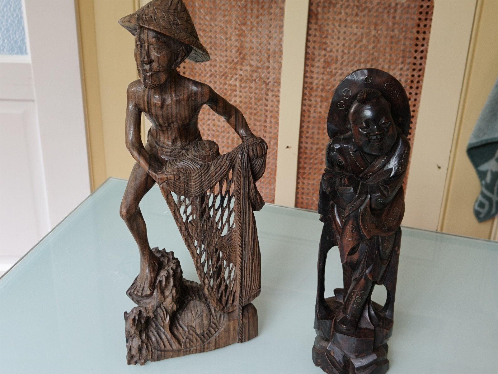 TWEE HOUTEN BEELDEN, HOUTSNIJWERK, BALI, INDONESIË?, Ophalen
