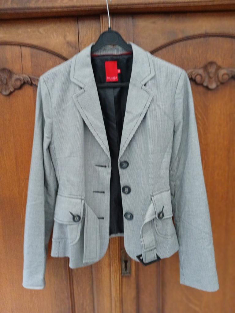 Sa-hare  grijze blazer maat 38., Maat 38/40 (M), Ophalen of Verzenden, Jasje, Grijs
