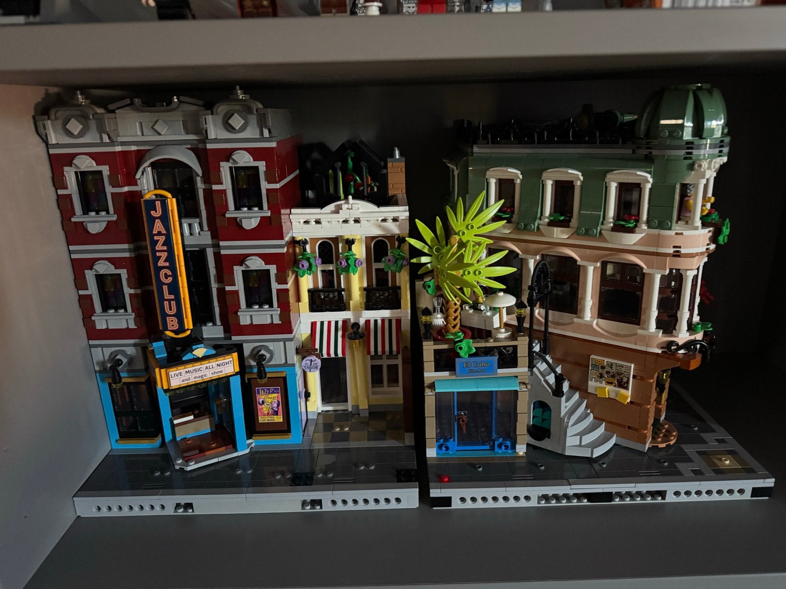 Lego Modular Buildings: Jazz Club en Boutique Hotel, Ophalen of Verzenden, Zo goed als nieuw