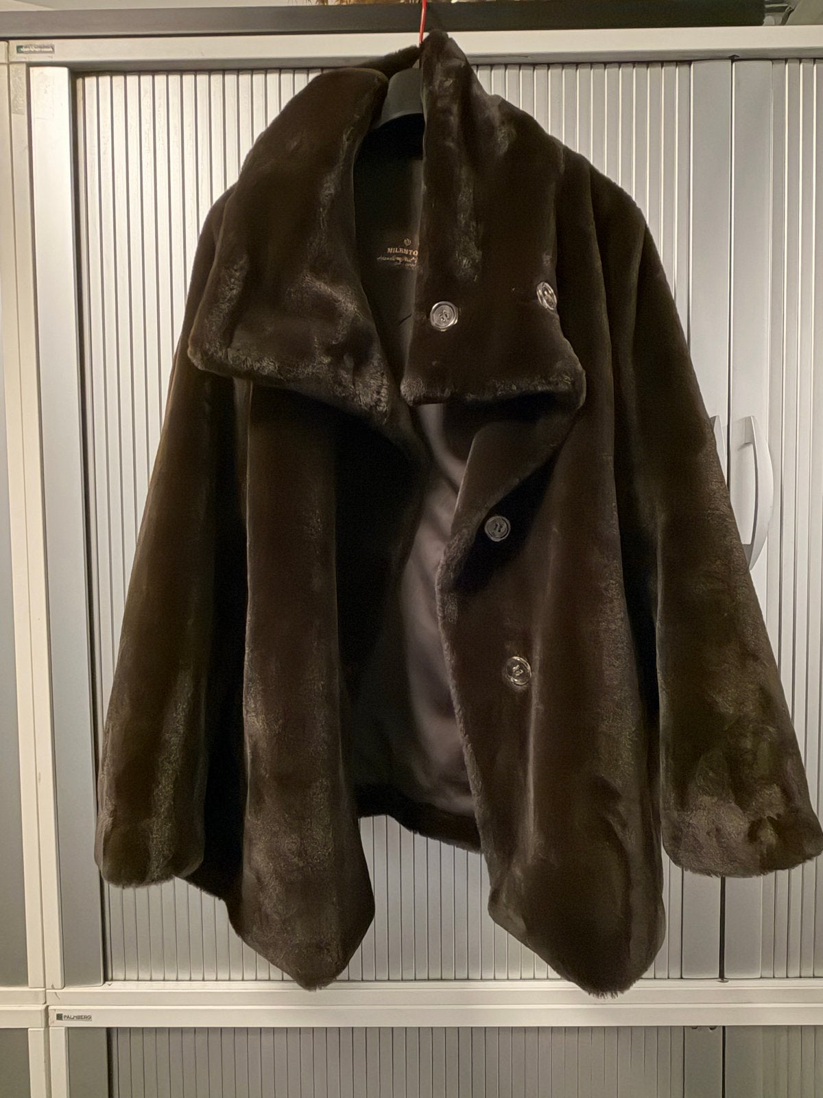Donkerbruine faux fur jas - Maat 46, Ophalen of Verzenden, Zo goed als nieuw, Maat 46/48 (XL) of groter, Bruin