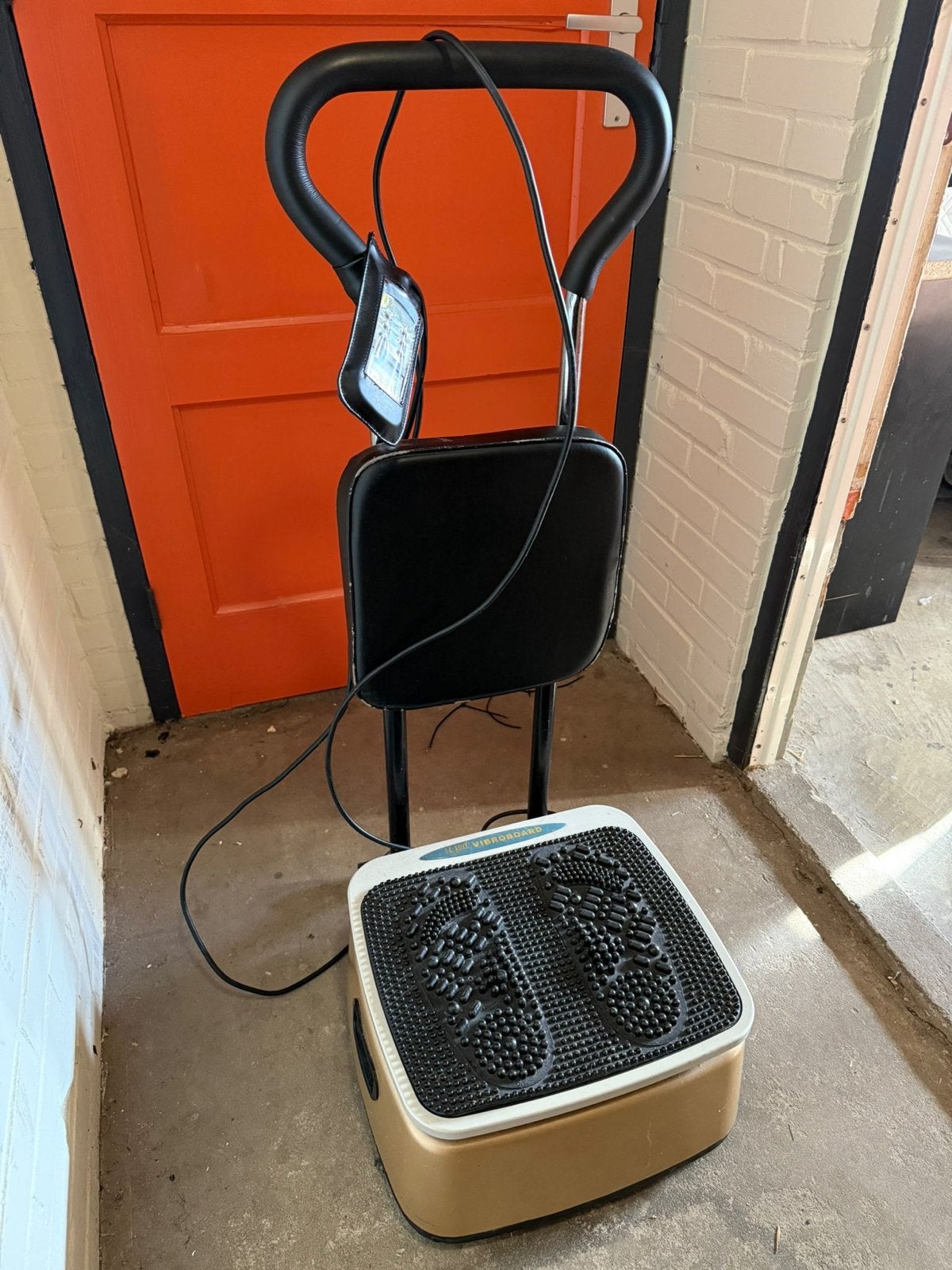 Vibroboard trilplaat - Fitnesstrainer voor thuis, Ophalen, Gebruikt, Trilplaat, Metaal