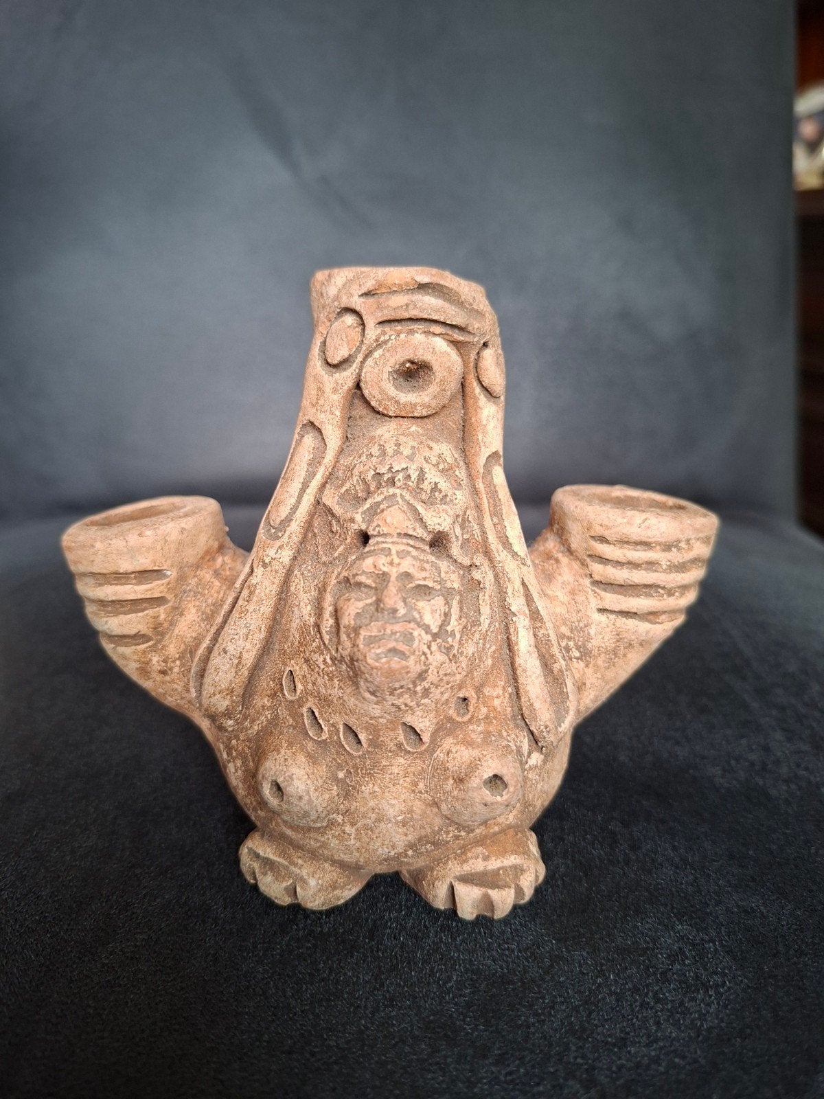 Antieke terracotta olielamp met drie tuiten, Antiek en Kunst, Antiek | Keramiek en Aardewerk, Ophalen of Verzenden