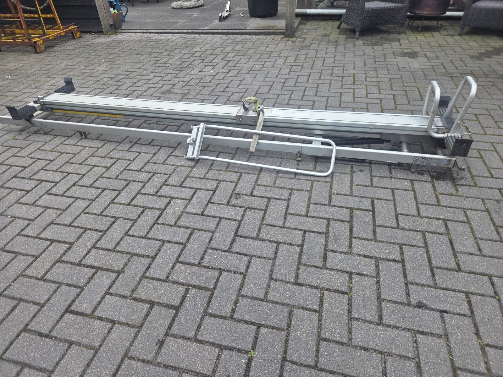 Gentili Ladder Opbergsysteem voor Bedrijfswagen, Ophalen, Gebruikt, Ladder, Opvouwbaar of Inschuifbaar