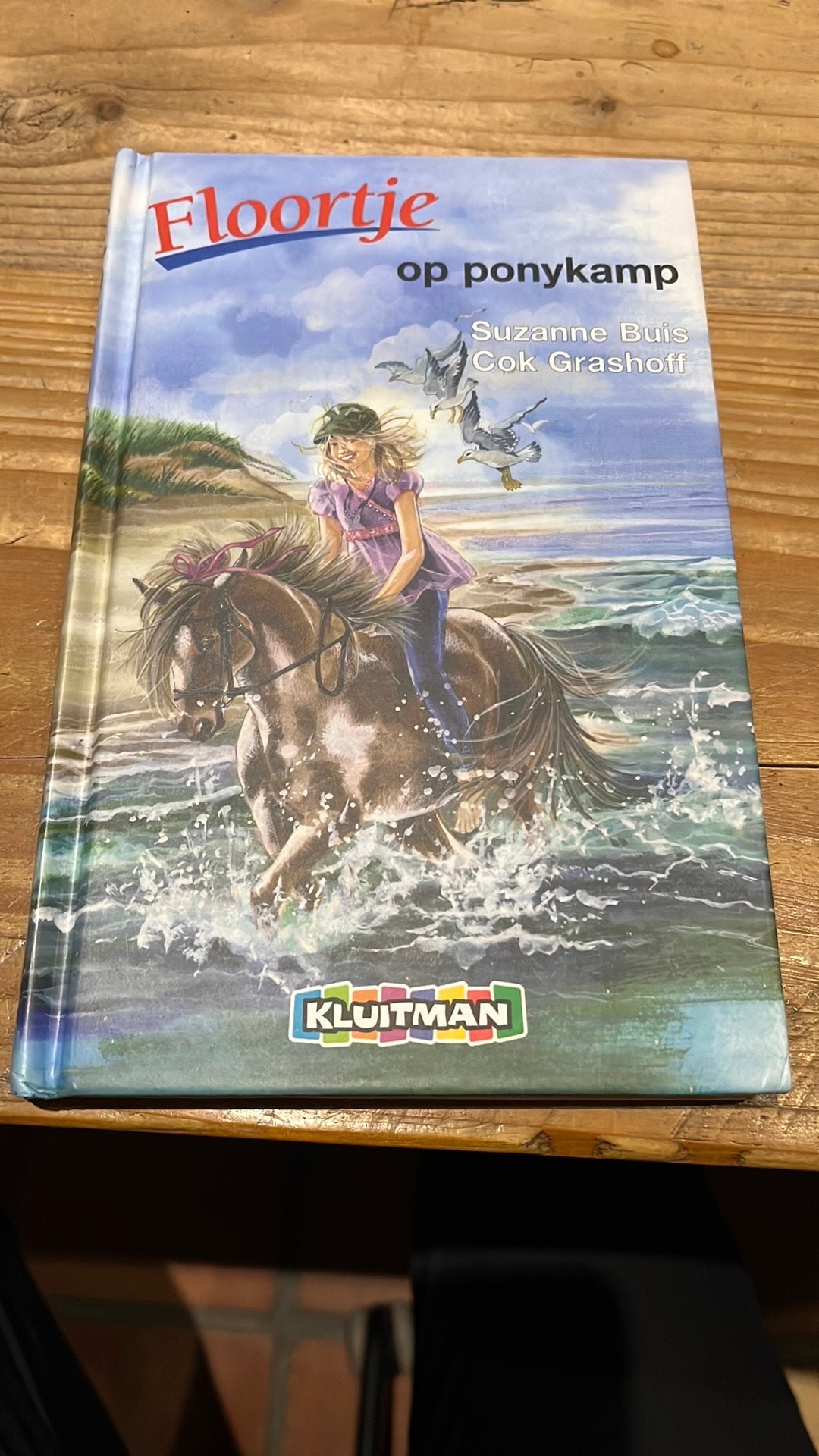 Suzanne Buis - Floortje op ponykamp, Fictie algemeen, Ophalen of Verzenden, Zo goed als nieuw, Suzanne Buis