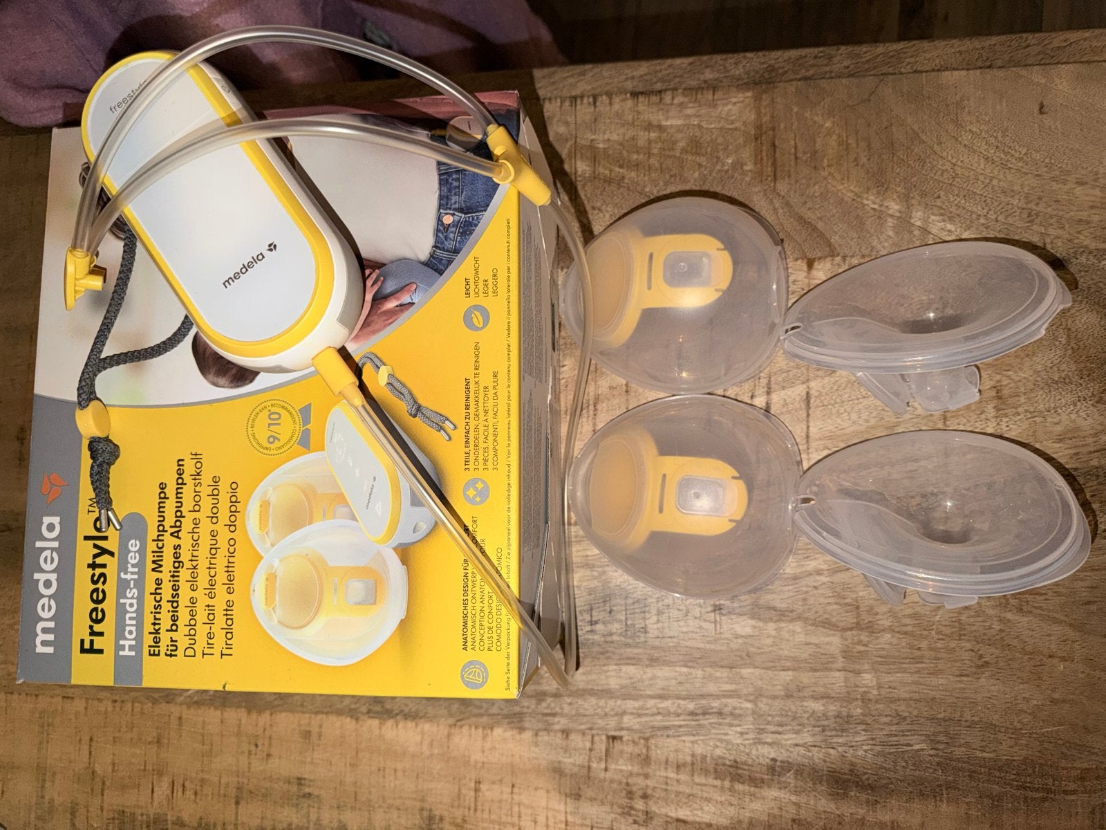 Medela Freestyle Hands-free Dubbele Elektrische Borstkolf, Kinderen en Baby's, Medela, Borstkolf, Ophalen of Verzenden, Zo goed als nieuw