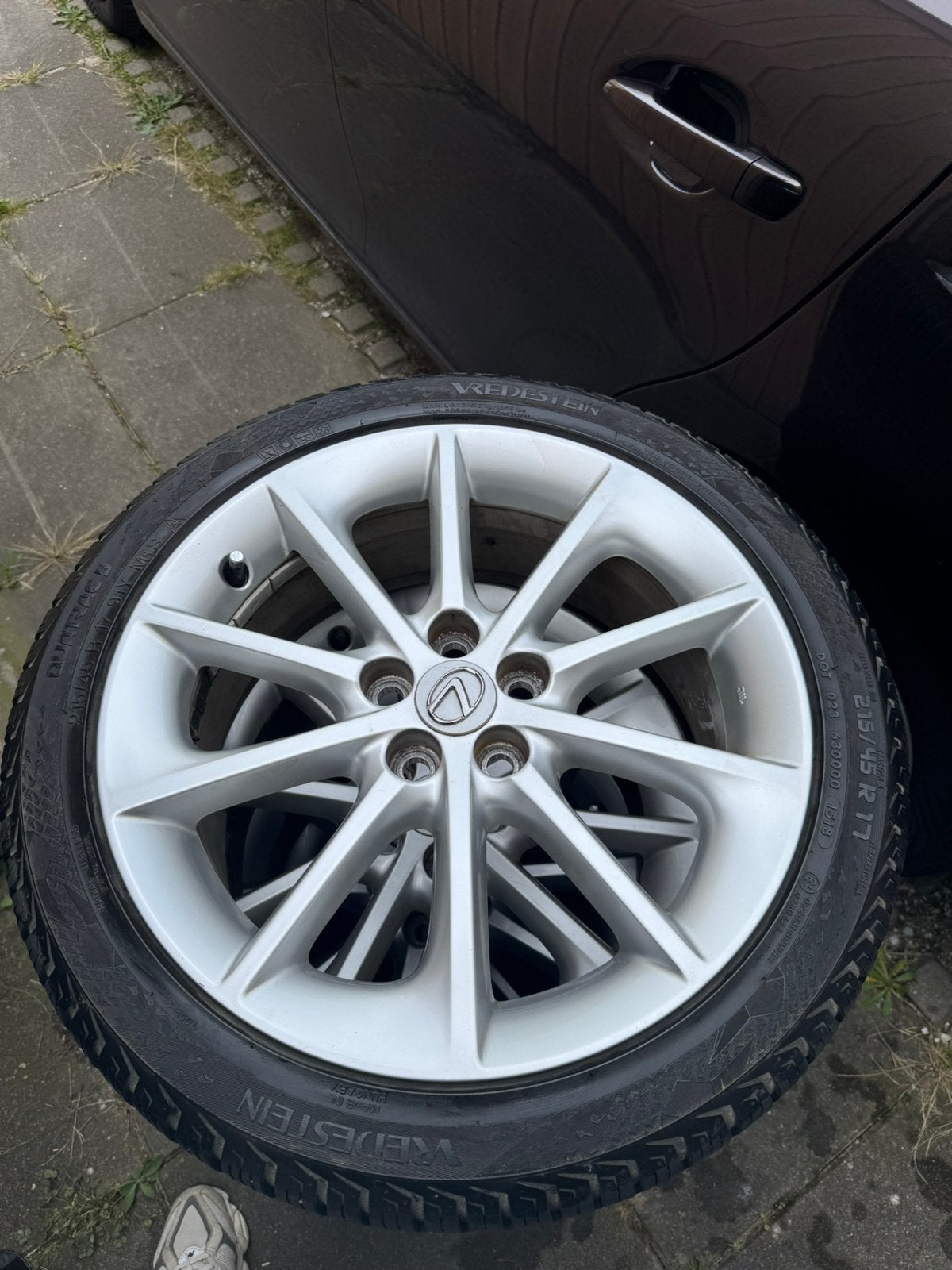 17 inch originele Lexus velgen + Vredestein Quattrac, Auto-onderdelen, Ophalen, Gebruikt, Banden en Velgen, 17 inch