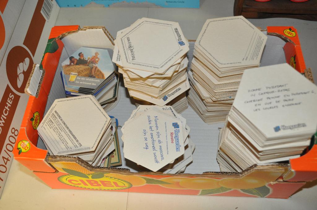 Bierkaartjes Hoegaarden, Verzamelen, Biermerken, Ophalen, Viltje(s), Overige merken