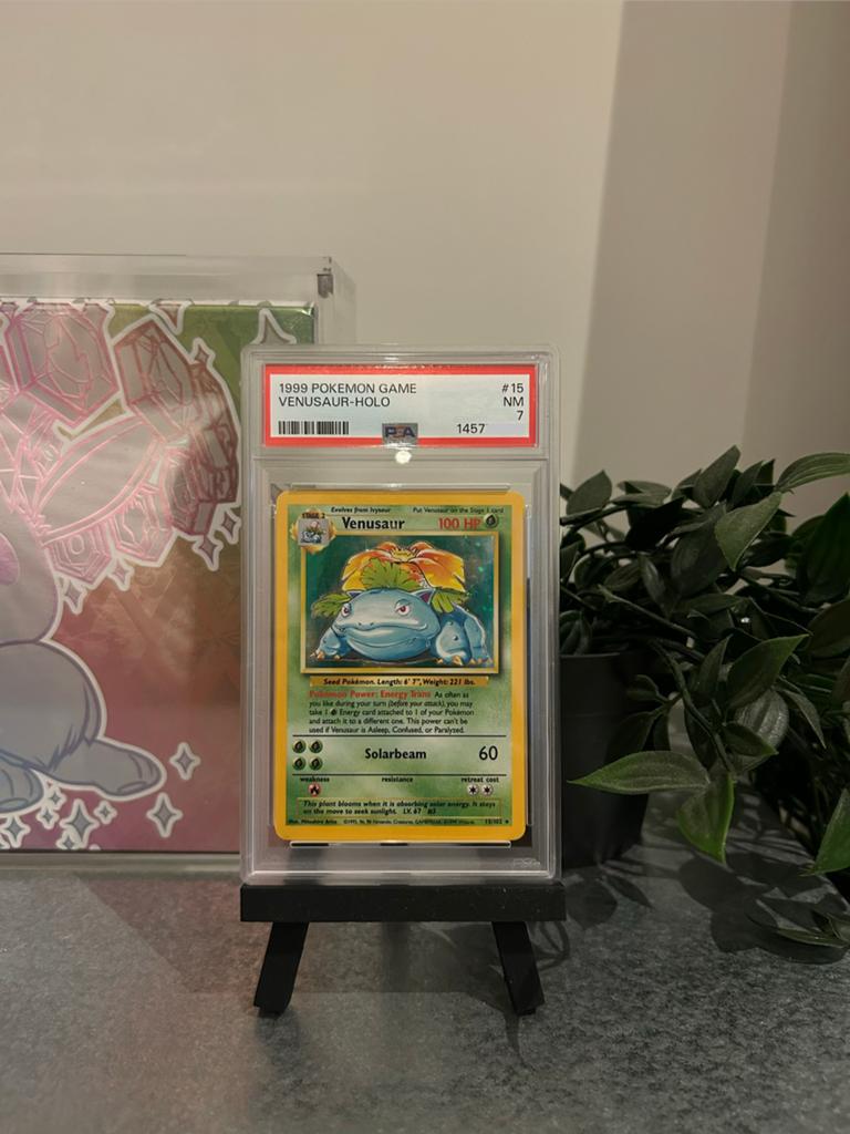 Pokemon 1999 Base Set Venusaur Holo #15 - PSA 7, Hobby en Vrije tijd, Verzamelkaartspellen | Pokémon, Ophalen of Verzenden, Zo goed als nieuw