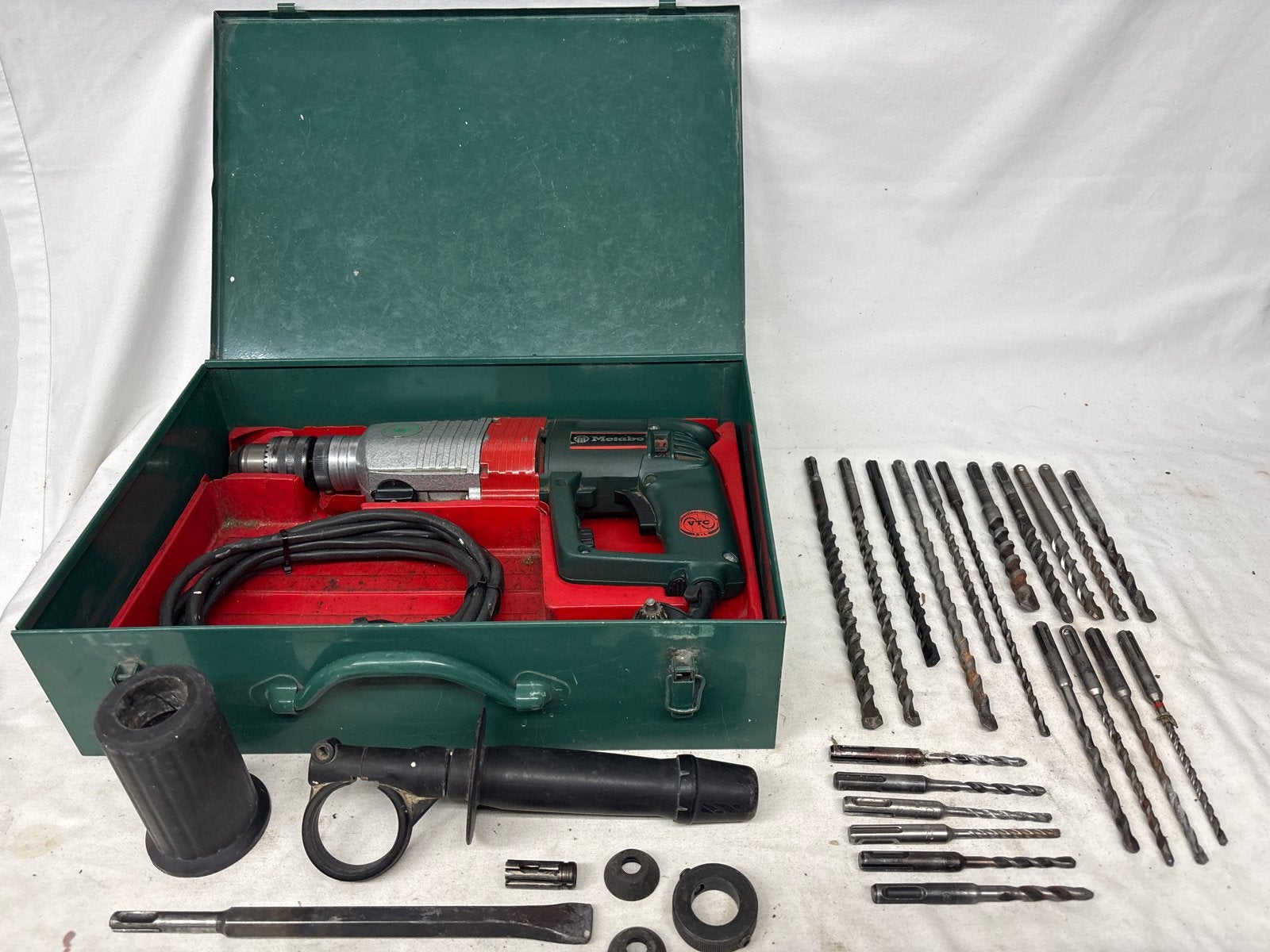 Metabo PB E 701 Klopboormachine met borenset, Doe-het-zelf en Verbouw, Boor- en/of Breekhamer, Ophalen of Verzenden, Klopboormechanisme
