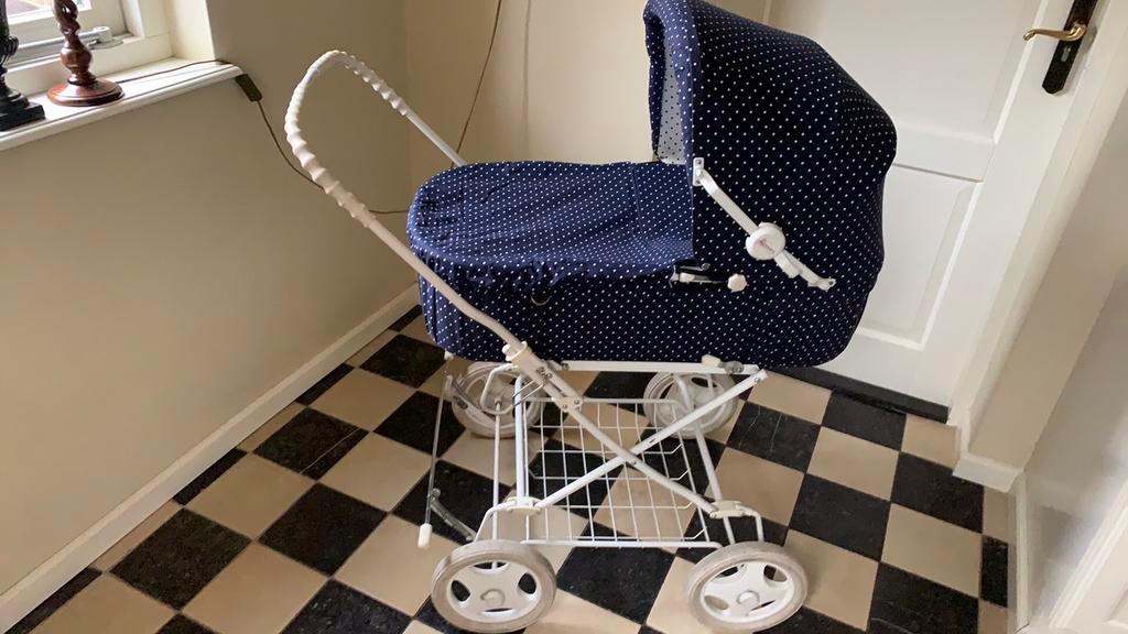 Mooie kinderwagen met stippenpatroon, Ophalen, Gebruikt, Kinderwagen, Overige merken