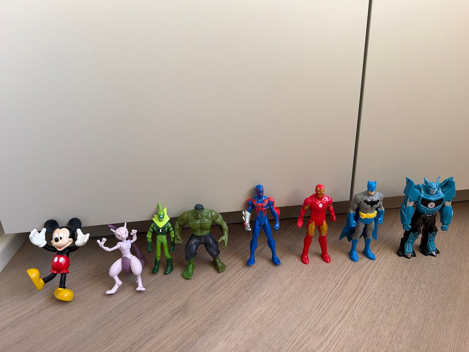 Diverse Actiefiguren: Mickey, Pokémon, Marvel & DC Collectie, Kinderen en Baby's, Ophalen of Verzenden, Gebruikt