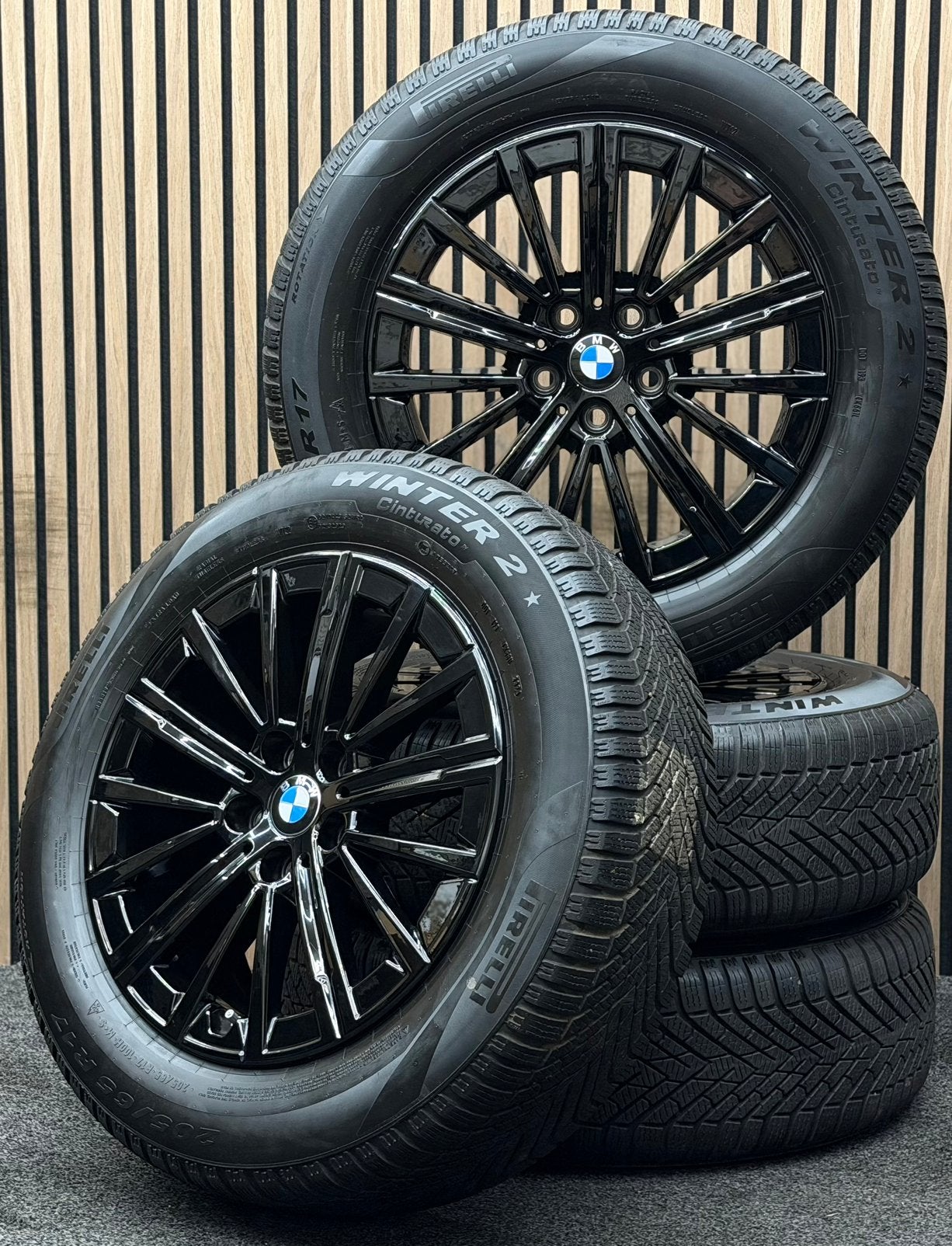 Originele 17 inch BMW X1 U11 X2 U10 833 5x112 ET41 Pirelli, Ophalen, ., Banden en Velgen, 17 inch
