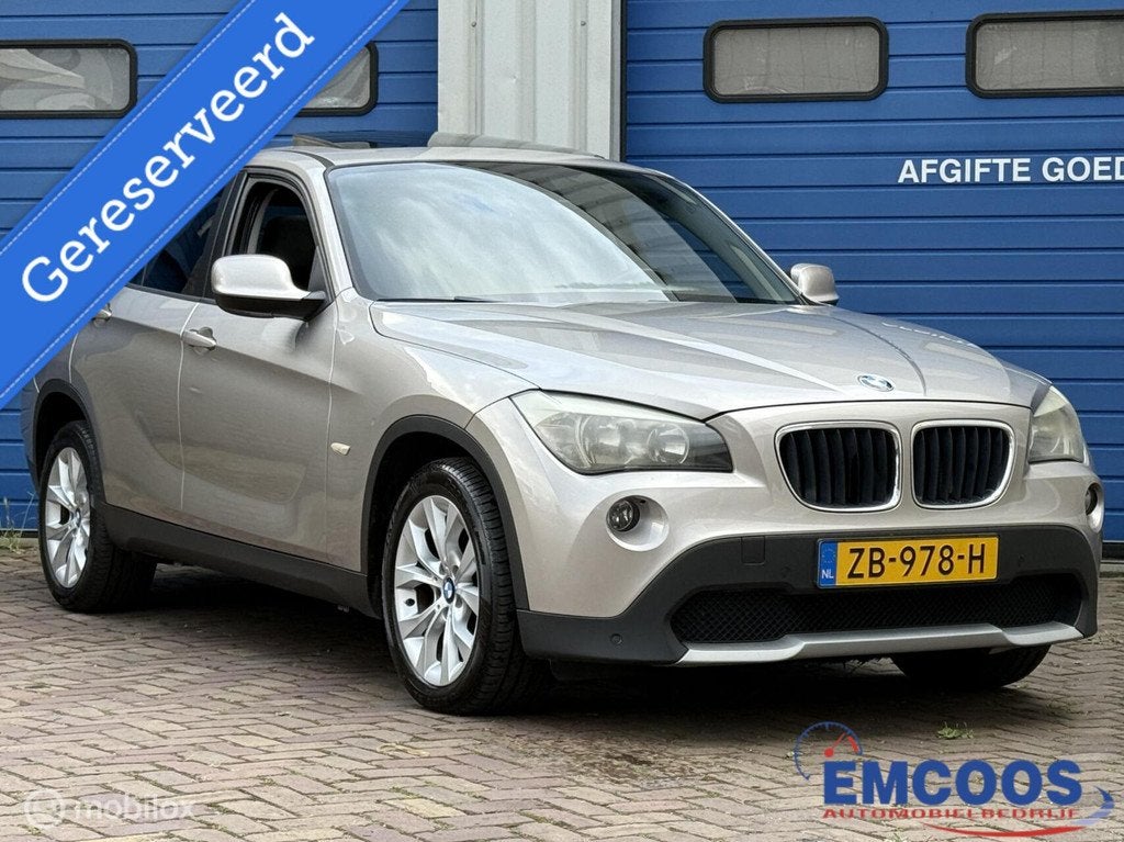 BMW X1 sDrive18i * Airco * Panoramadak * PDC V+ A *, X1, Euro 5, Achterwielaandrijving, 4 cilinders