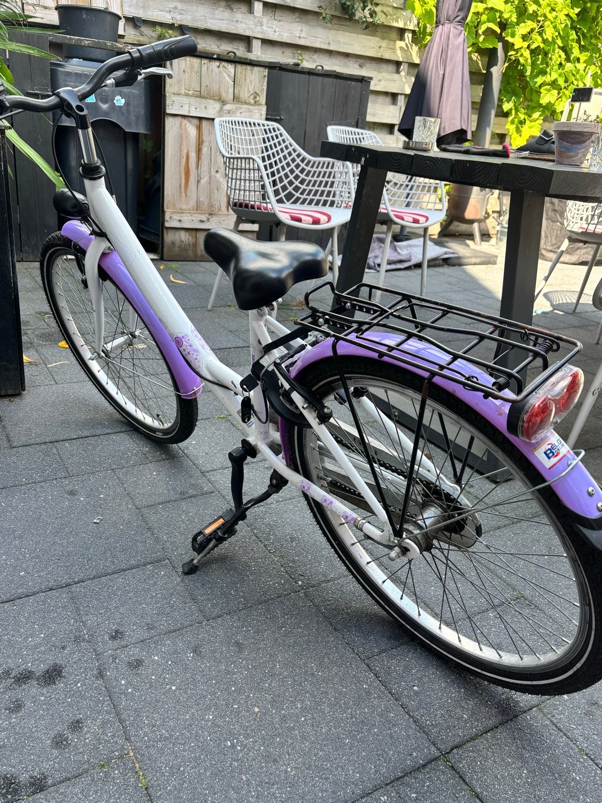 Leuke paarse meisjesfiets  (24 inch) met bagagedrager, Ophalen, Gebruikt, 24 inch