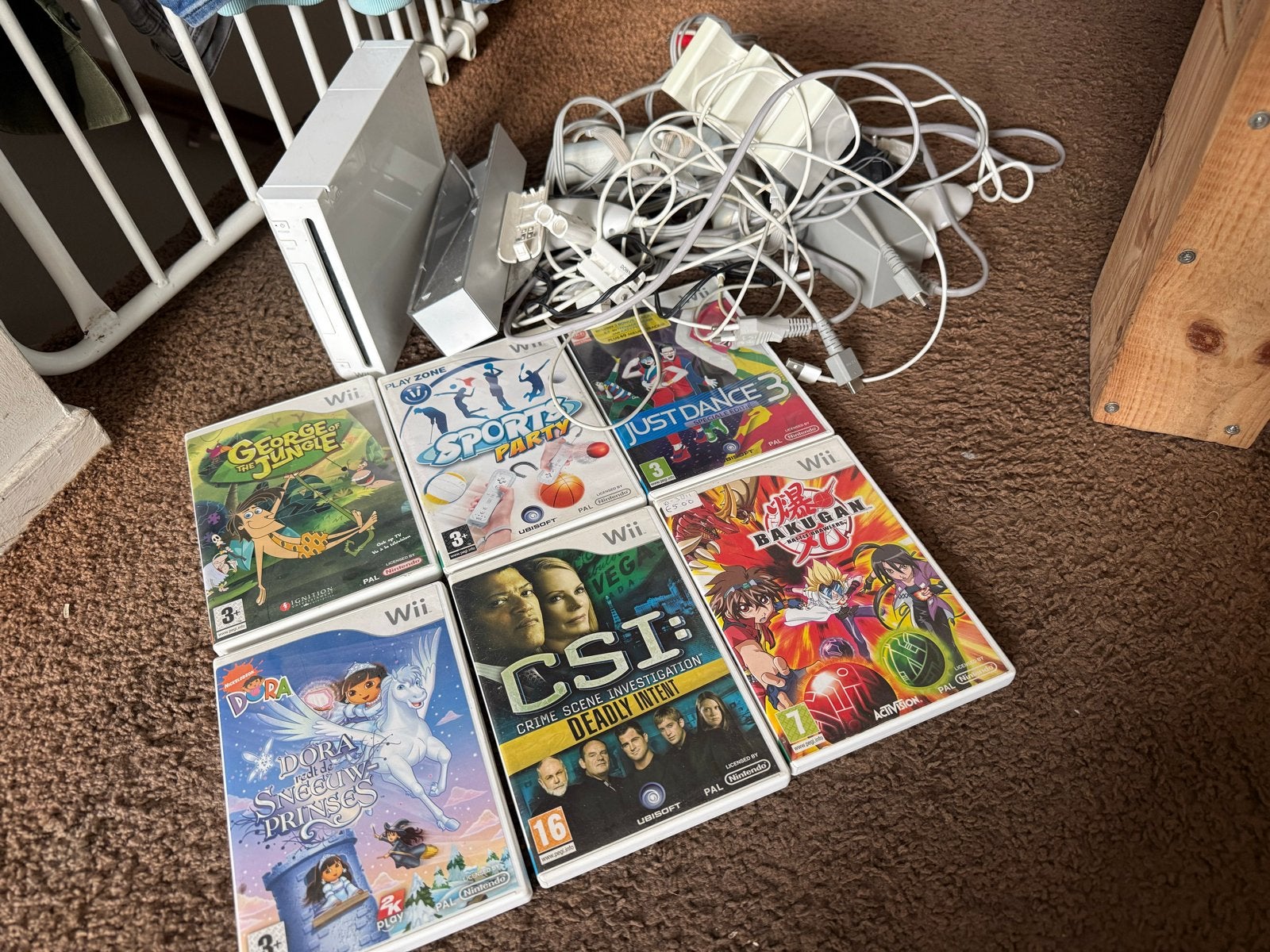 Wii Console met 6 Spellen en Accessoires, Ophalen of Verzenden, Gebruikt, Met 2 controllers, Met games