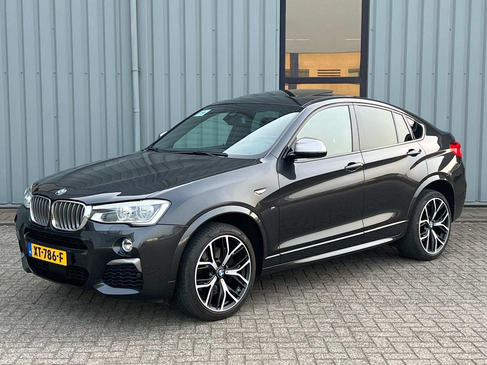 BMW X4 M40i High Executive Automaat, 12 maanden, Lichtsensor, Gebruikt, Euro 6