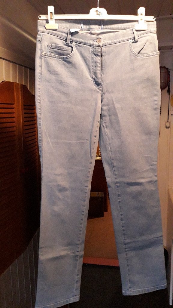 Madeleine High Waist Jeans. Mt M. zgan 5,00, Blauw, Ophalen of Verzenden, Zo goed als nieuw, W30 - W32 (confectie 38/40)